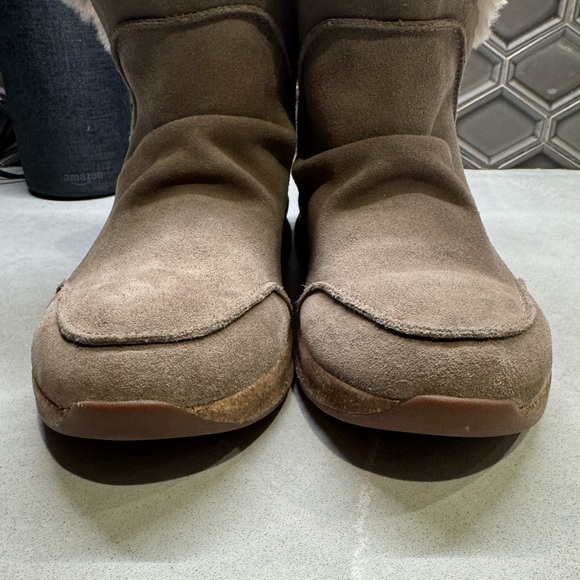 Taos Booties. Great condition. Only worn twice. - Picture 7 of 7